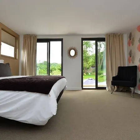 Bed & Breakfast Le Clos Jeannon 2*