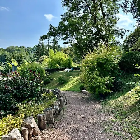 Le Clos Jeannon Bed & Breakfast 3*