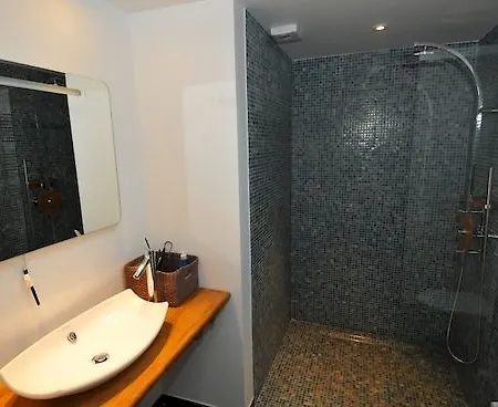 Le Clos Jeannon Alojamento de Acomodação e Pequeno-almoço 3*