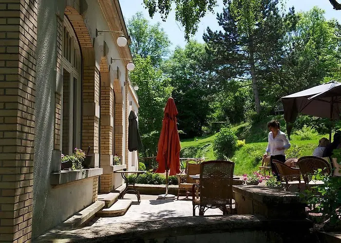 Le Clos Jeannon Bed & Breakfast